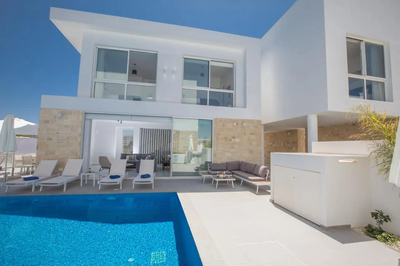 Vie Bleu Villas Protaras
